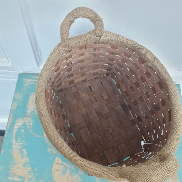 Christmas Basket Boho Woven Wicker Basket Tweed Linen with Handles Burlap Trim - Picture 8 of 11